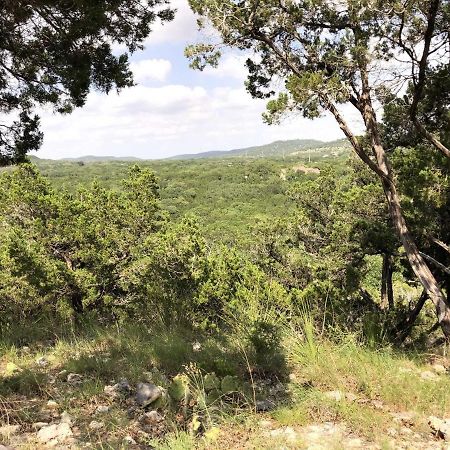 Rockin' B Ranch Love Shack Pipe Creek Экстерьер фото